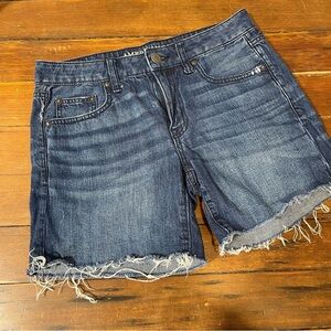 American Eagle Outfitters Blue Jean Shorts Distressed Frayed Hem 4